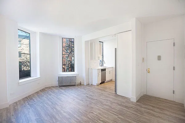 Rented by Bohemia Realty Group | media 14