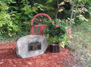 2106 W Cook Rd, Grand Blanc, MI 48439