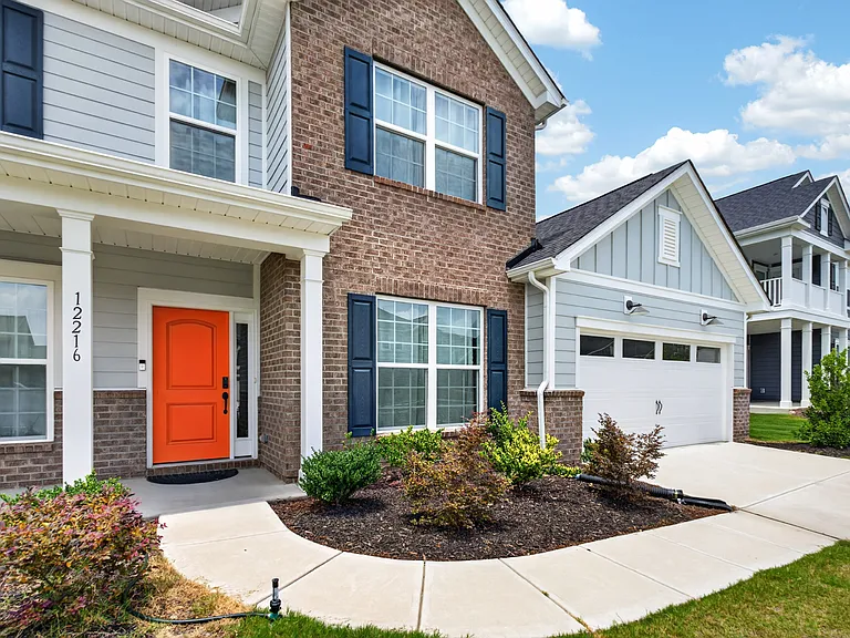12216 Hollinhope Dr — Photo 4