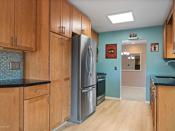 5th image of 2660 Dorothy Dr