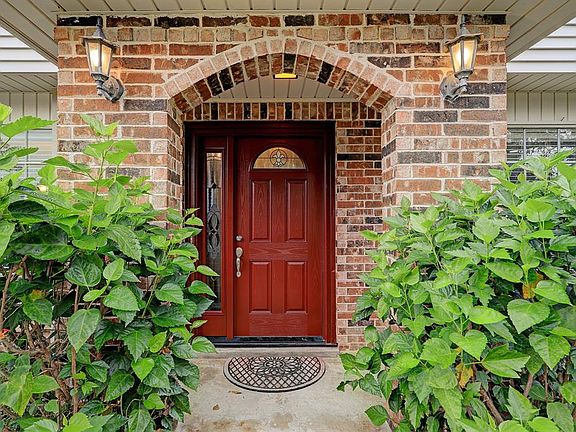 Come on in! This front door invites you to step in side and take a look around!
