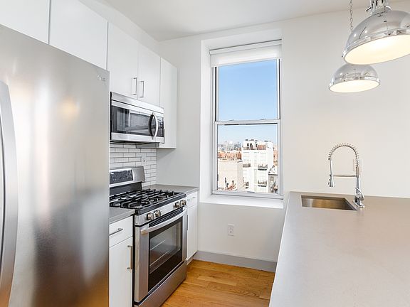 3rd image of 48 Meserole St APT 2A