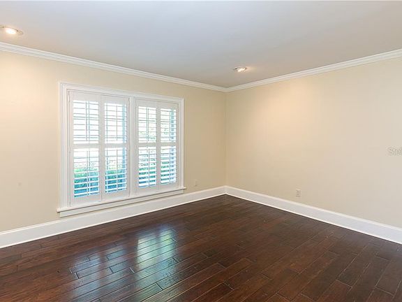 5th image of 1666 Forest Ave