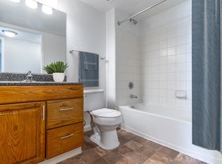 8413 Valencia Village Ln #2-105, Orlando, FL 32825