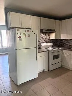 81 Schooner Ave — Photo 3