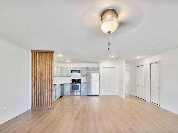 3rd image of 40 Holly Dr #A