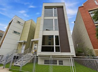 534 N Hermitage Ave #1, Chicago, IL 60622