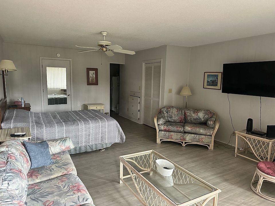 2nd image of 7 Foxfire Blvd #103