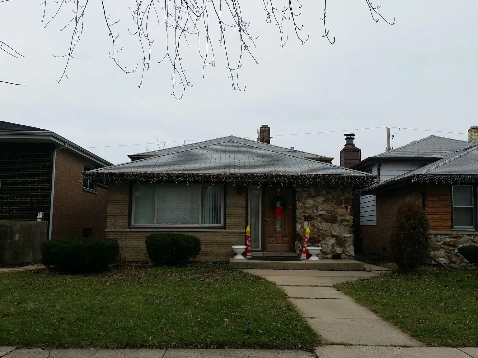 7523 Lorel Ave photo 1