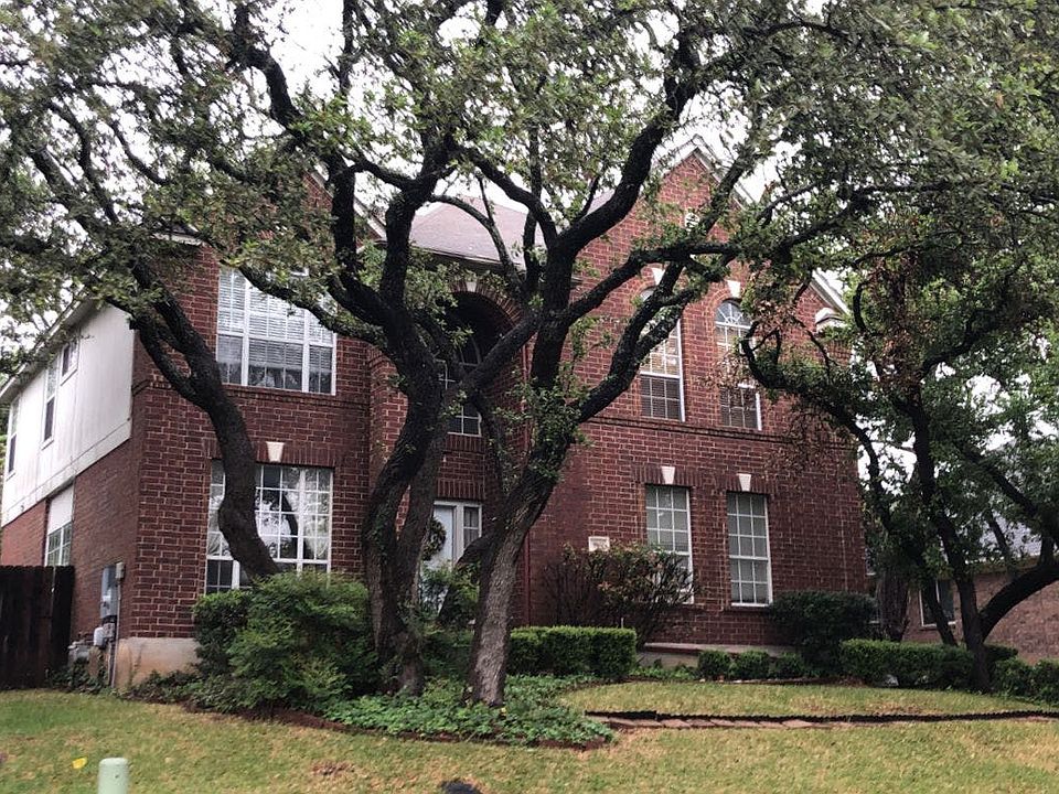 2nd image of 3802 Newland Dr