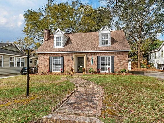 2nd image of 8 Elizabeth Pl