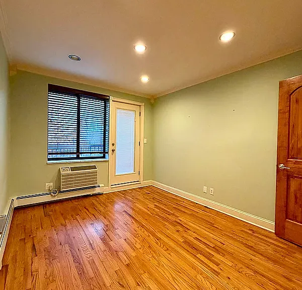 66-70 79th Pl #3A — Photo 4