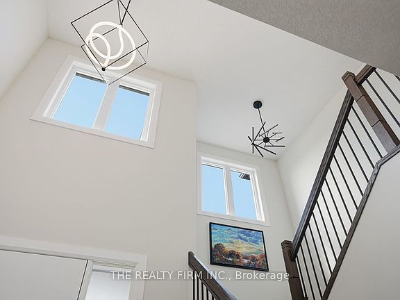5th image of 819 Gatestone Rd