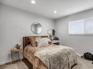 2711 F St #8, Sacramento, CA 95816