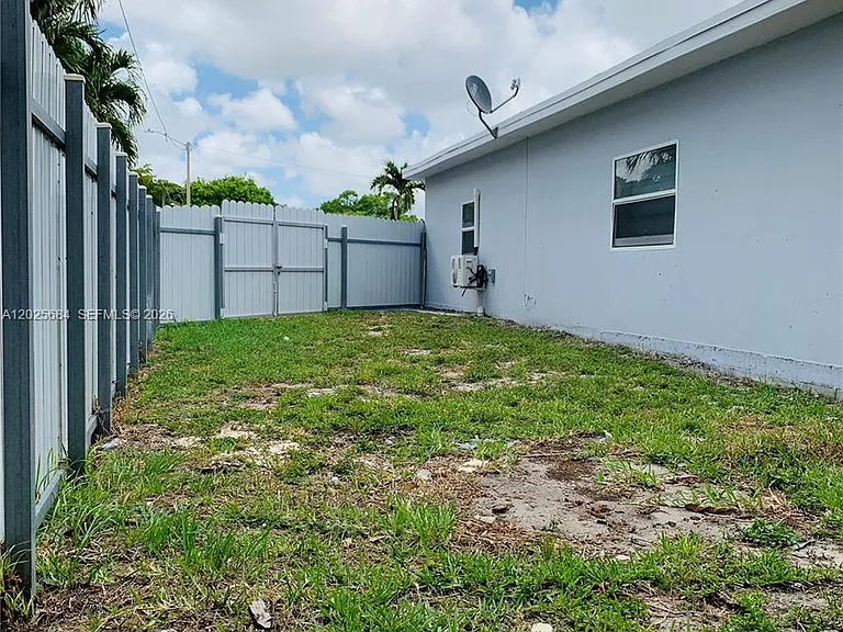 17010 NW 53rd Ave — Photo 13