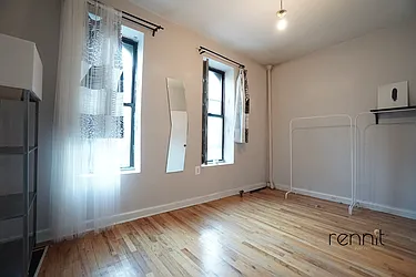 Rented by Rennit Inc.