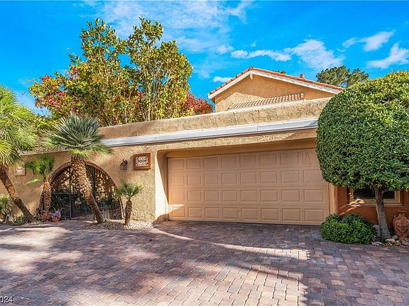 2nd image of 3008 Bel Air Dr