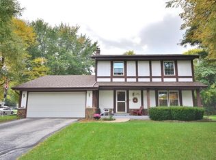 N81W14107 Titan Ct, Menomonee Falls, WI 53051