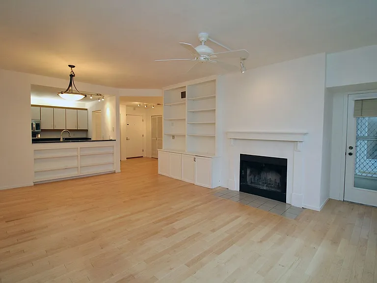 1710 S Harbor Way #205 — Photo 5