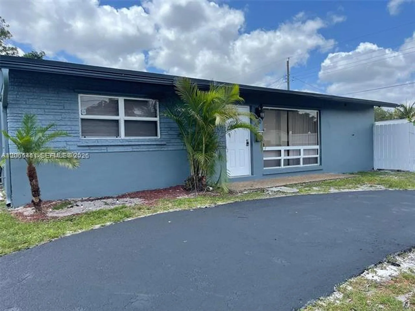 2240 N 57th Way # 2240, Hollywood, FL 33021 — Photo 1