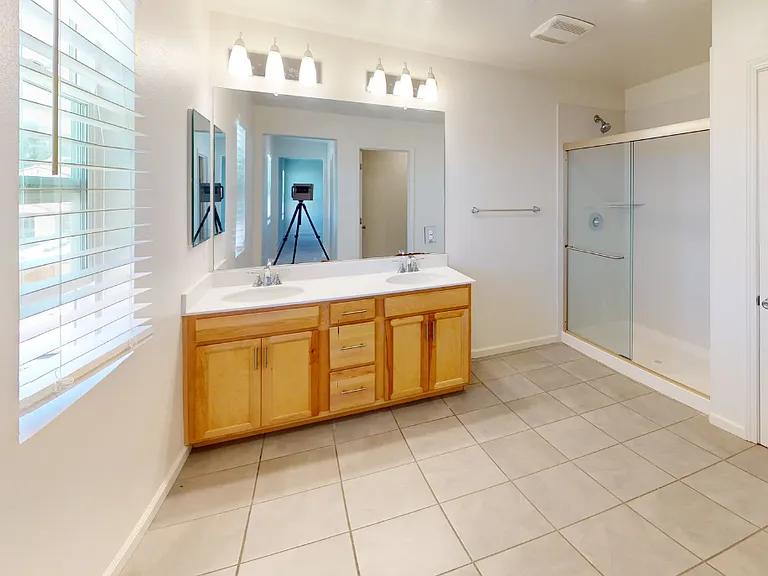 4151 Flint Ave — Photo 10