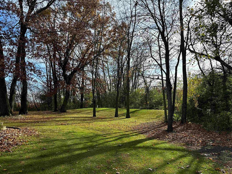 2nd image of N8200 County Road G