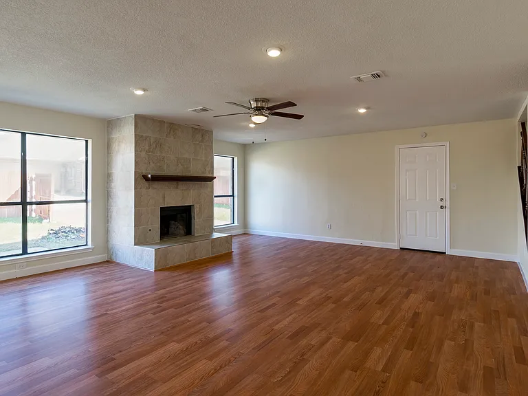 6536 Bronze Leaf Dr — Photo 35
