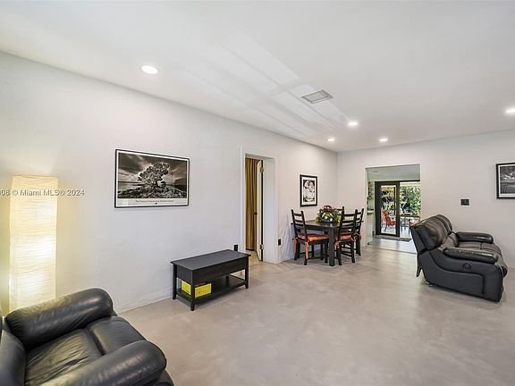 4th image of 6501 SW 64th Ave