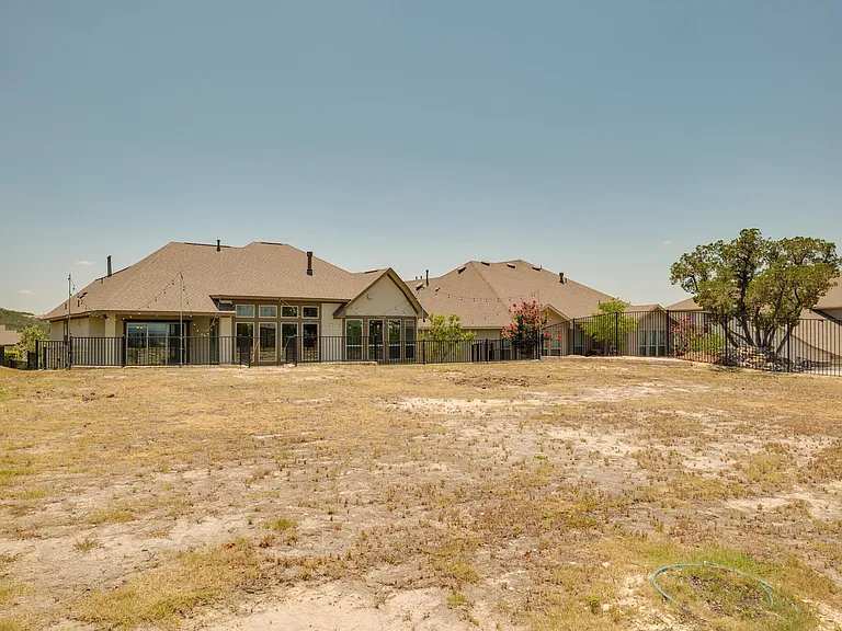 523 Baldovino Skyway — Photo 38