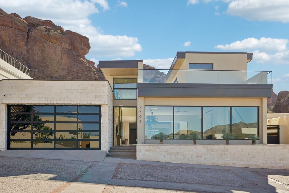 N Echo Canyon Cir-L0202-1-005.jpg