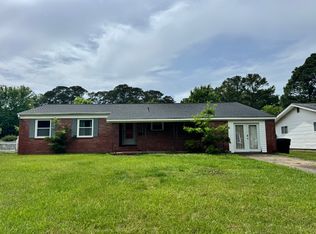 569 Caren Dr, Virginia Beach, VA 23452