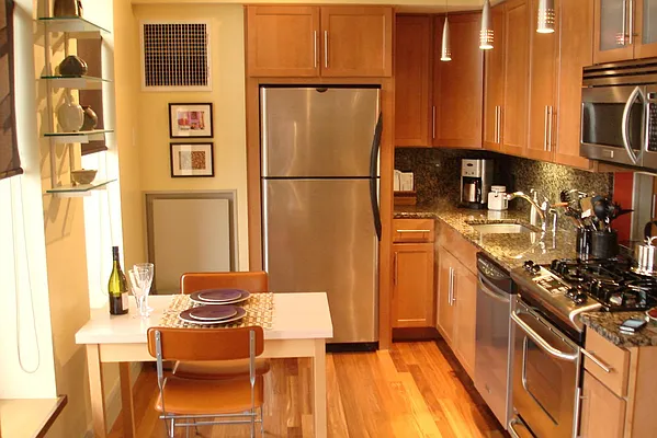 Sold by Corcoran | media 7