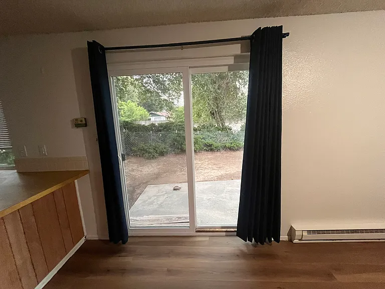 1015 Hover St — Photo 11