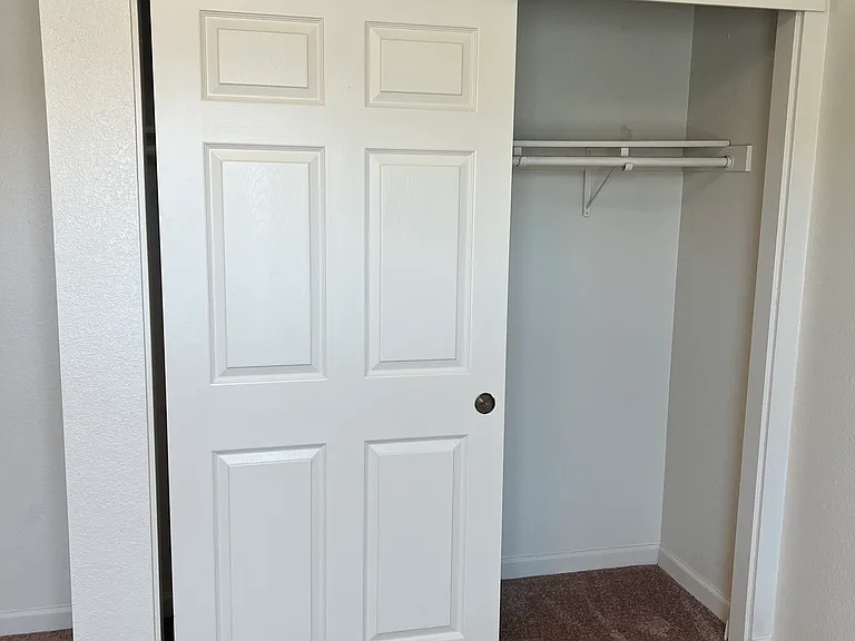 4319 Railroad Ave #6 — Photo 10