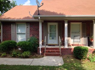 1302 Wesley Ave, Shelbyville, TN 37160
