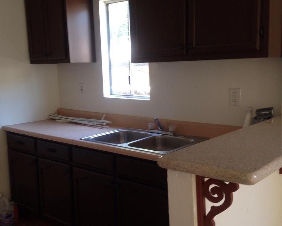 Remodeled Kitchen. call me for more info (562) 477-3158
