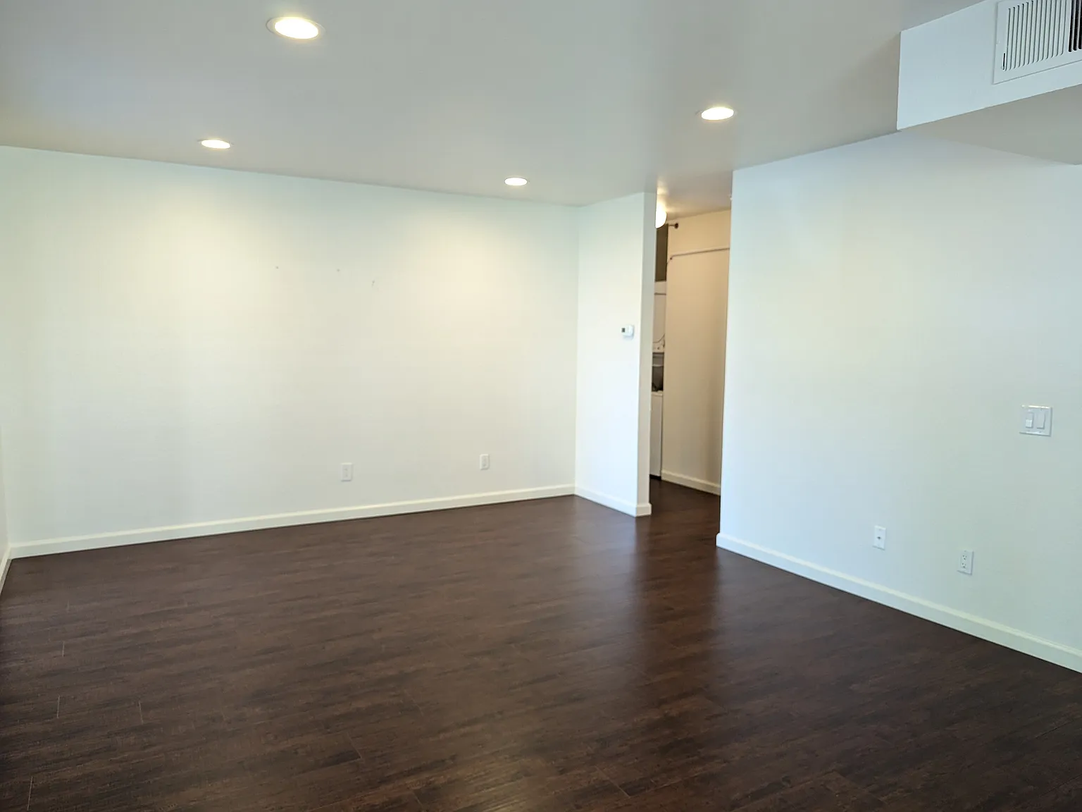 2 bed, 907 sqft, $2,695 — Photo 4