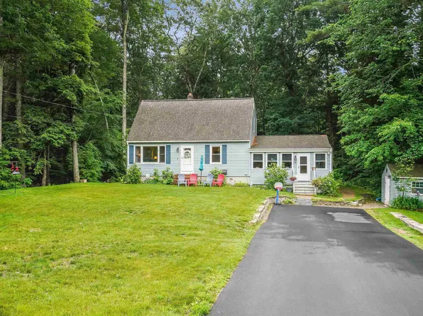 18 Lincoln Drive, Raymond, NH 03077