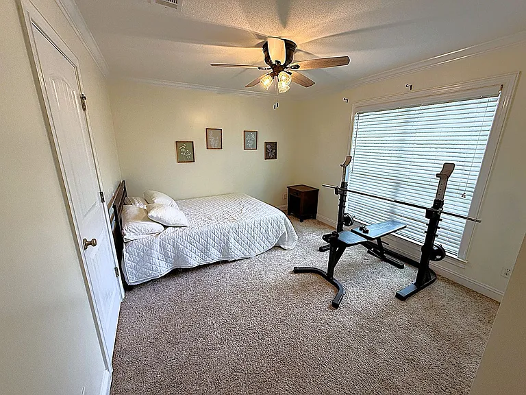 4500 Kiowa Ln — Photo 15