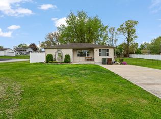 698 Thornton St, Lockport, IL 60441