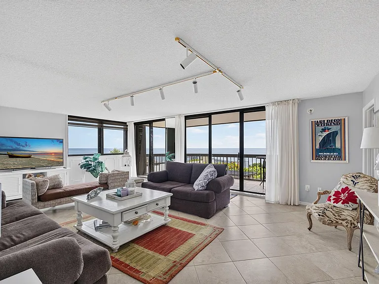 5380 N Ocean Dr #2E — Photo 9
