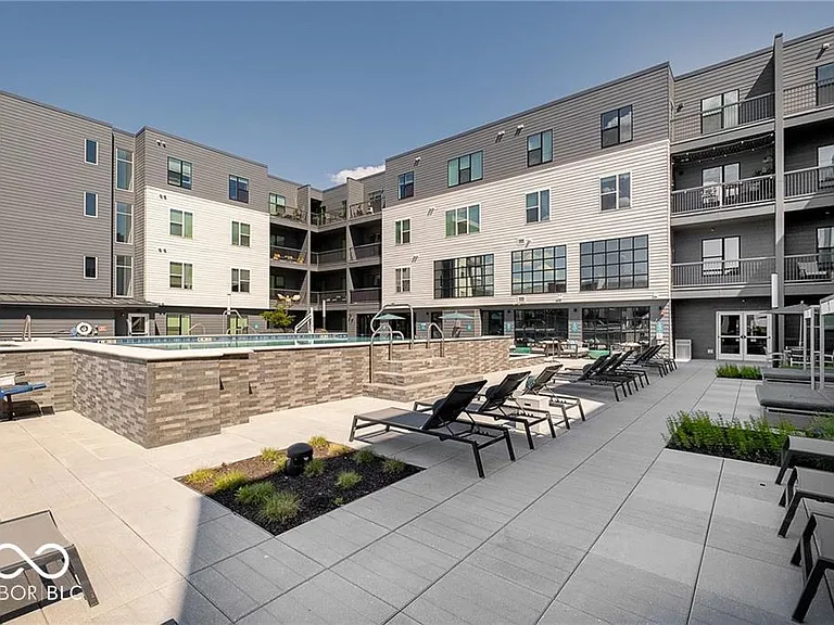 9735 Junction Sta — Photo 20