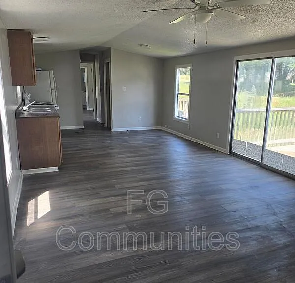 106 Mike Rd — Photo 2
