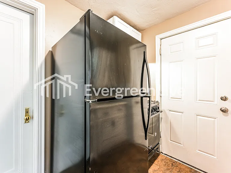 237 Clearview Ave — Photo 7