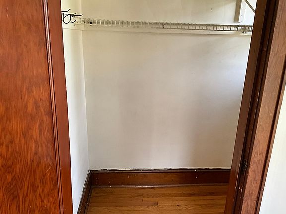 3rd image of 20 Norwood Ave Floor 2