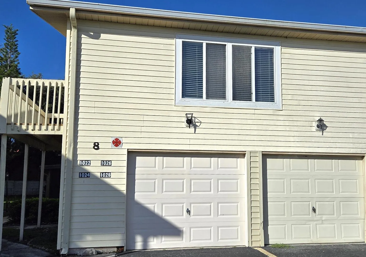 1024 Spring Meadow Dr - 1024 Spring Meadow Drive — Photo 1