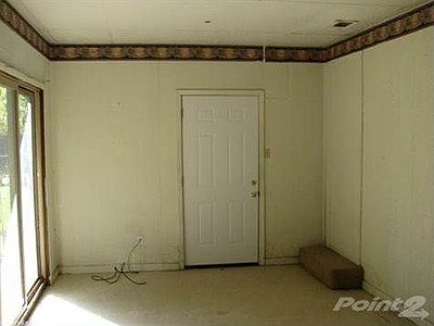 5th image of 9209 Woodford Dr #House