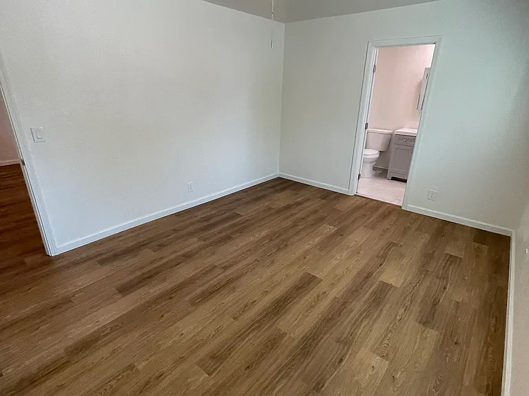 4009 Lake Isabella Blvd #3 — Photo 7