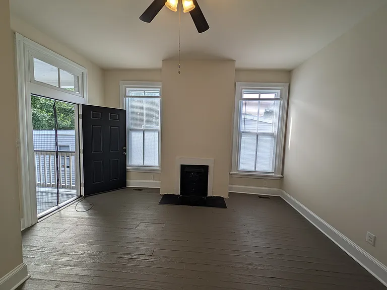 2115 E Marshall St #A — Photo 22