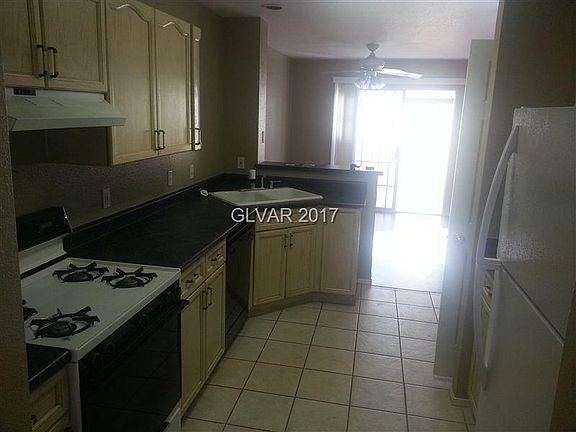 5th image of 912 Sun Wood Dr #0